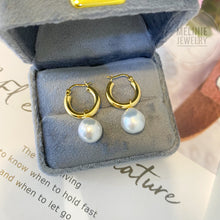 Load image into Gallery viewer, Two-Way Baroque South Sea Australia White Pearl with 18K Gold Earhoop AS0471