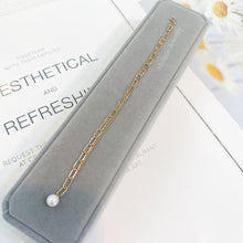 Load image into Gallery viewer, Twin Block Chain 18K Bracelet Akoya Pearls