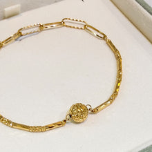 Load image into Gallery viewer, AB Style 18K Gold Bracelet Easy-Clip-On Magnet  GB0087