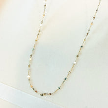 Load image into Gallery viewer, Kissy Fish 18k Gold Sparkle Necklace GN0163