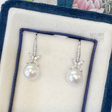 Load image into Gallery viewer, Ribbon Queen Akoya Pearl Diamond Earrings AS0526