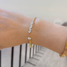 Load image into Gallery viewer, Victoria Soft 18K Gold Lab Grown Diamond Bangle AS0675