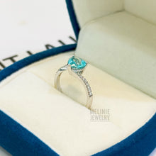 Load image into Gallery viewer, Lakeheart Natural Apatite with Lab Grown Diamond 18K Gold Ring AS0651
