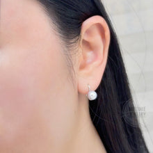 Load image into Gallery viewer, Blue Rose Akoya 18K Gold High Heel Earstuds AS0524
