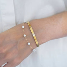 Load image into Gallery viewer, Aster - Blue Rose Baby Akoya 18K Gold Bracelet PB0029