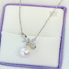 Load image into Gallery viewer, Bow Lady Akoya Pearl Diamond 18K Necklace AS0525