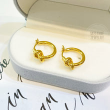 Load image into Gallery viewer, SHINE Knot Earrings in 18K Yellow Gold