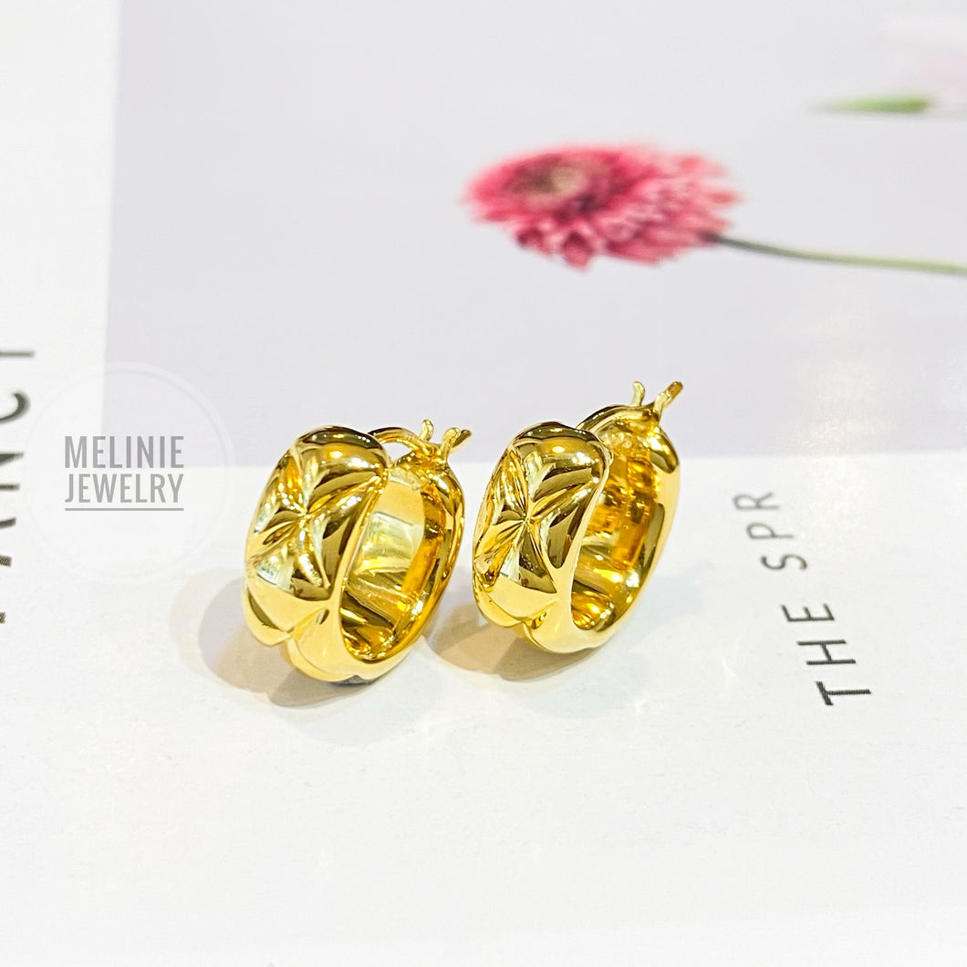 SHINE Pineapple 18K Gold Earrings