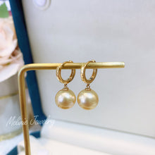 Load image into Gallery viewer, South Sea Champaign Gold Pearl 18K Hoops