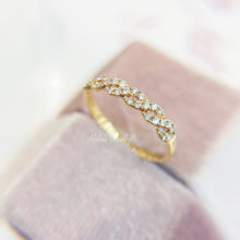 Load image into Gallery viewer, Twist Infinity Diamond Ring