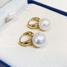 Load image into Gallery viewer, Oversized Pearl 18K Gold Hoops Earrings