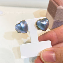 Load image into Gallery viewer, Heart Japanese Mabe Pearl 18K Gold Earrings